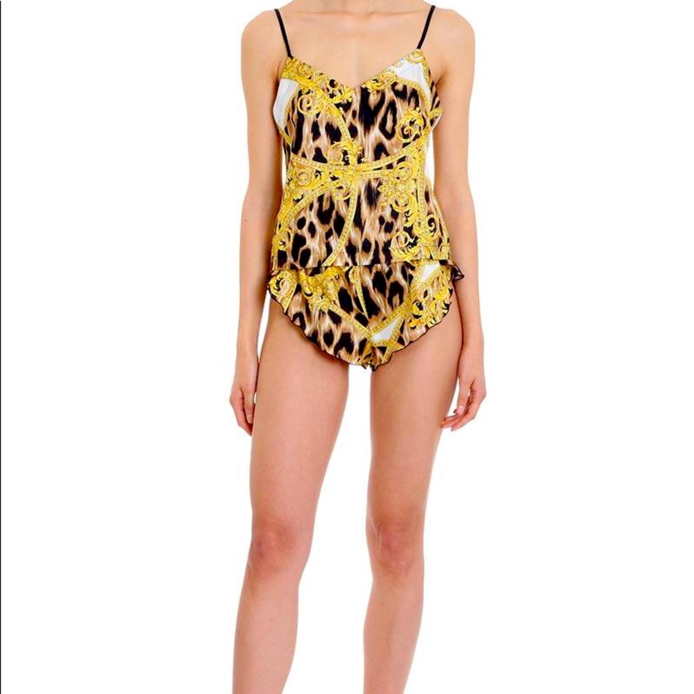 Versace Women's Barocco Animalier top And Bottom Set Size 1 XS￼